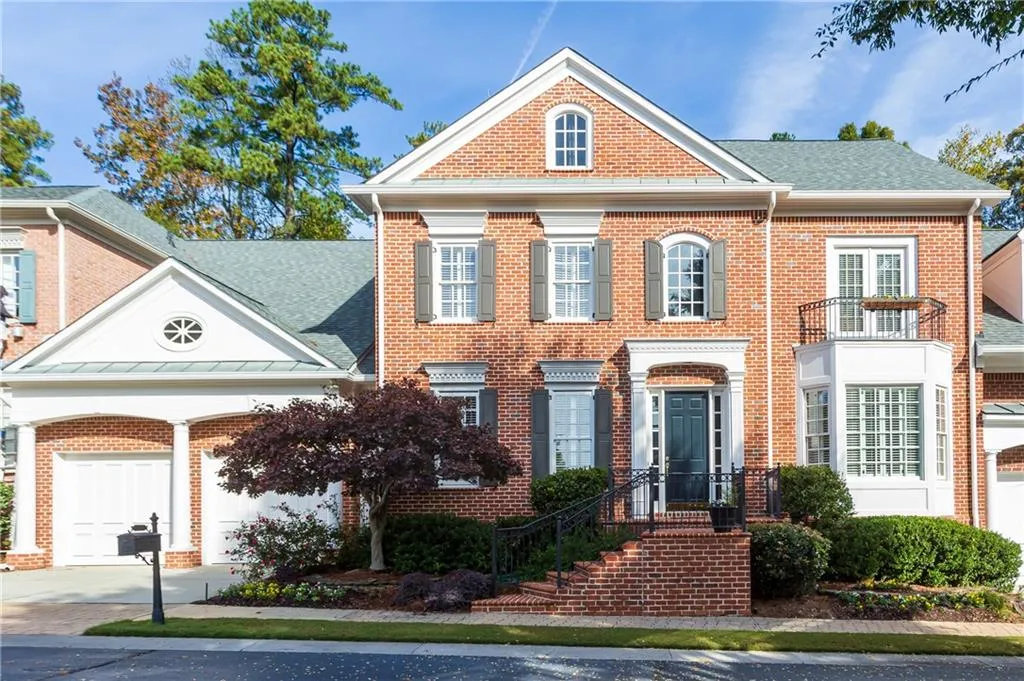 535 Enclave Circle, Atlanta, Georgia 30342, 5 Bedrooms Bedrooms, ,3 BathroomsBathrooms,Residential,Sold,535 Enclave Circle,6663829