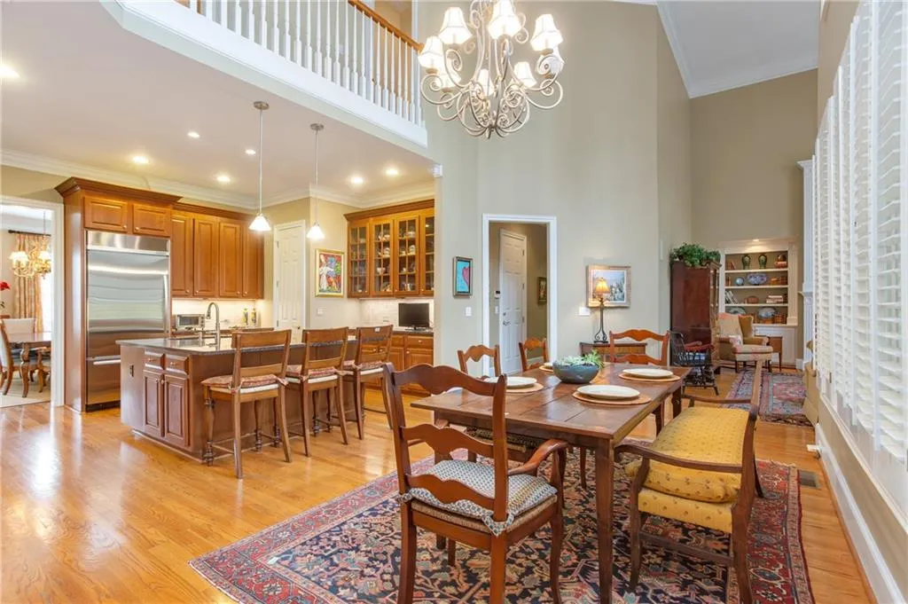 535 Enclave Circle, Atlanta, Georgia 30342, 5 Bedrooms Bedrooms, ,3 BathroomsBathrooms,Residential,Sold,535 Enclave Circle,6663829