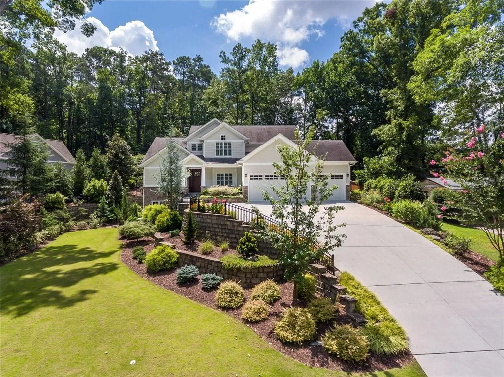 20 Angus Trail, Sandy Springs, Georgia 30328, 5 Bedrooms Bedrooms, ,4 BathroomsBathrooms,Residential,Sold,20 Angus Trail,6732843