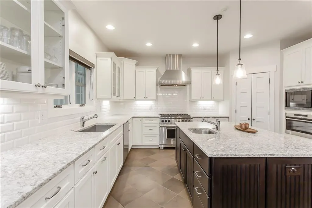 20 Angus Trail, Sandy Springs, Georgia 30328, 5 Bedrooms Bedrooms, ,4 BathroomsBathrooms,Residential,Sold,20 Angus Trail,6732843