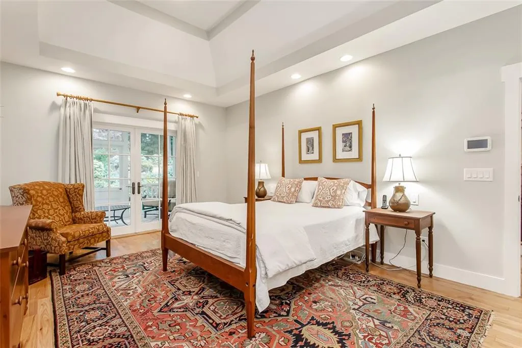 20 Angus Trail, Sandy Springs, Georgia 30328, 5 Bedrooms Bedrooms, ,4 BathroomsBathrooms,Residential,Sold,20 Angus Trail,6732843