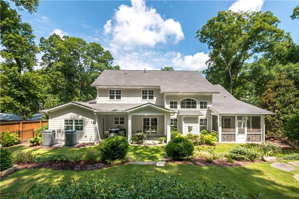 20 Angus Trail, Sandy Springs, Georgia 30328, 5 Bedrooms Bedrooms, ,4 BathroomsBathrooms,Residential,Sold,20 Angus Trail,6732843