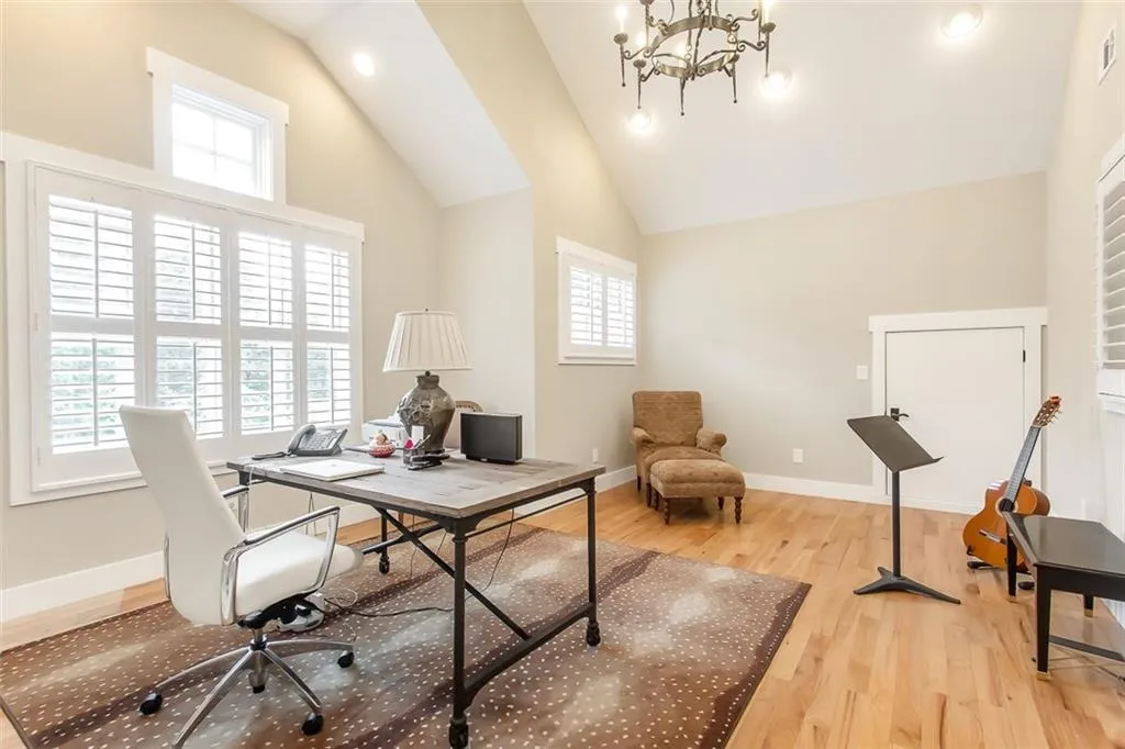 20 Angus Trail, Sandy Springs, Georgia 30328, 5 Bedrooms Bedrooms, ,4 BathroomsBathrooms,Residential,Sold,20 Angus Trail,6732843