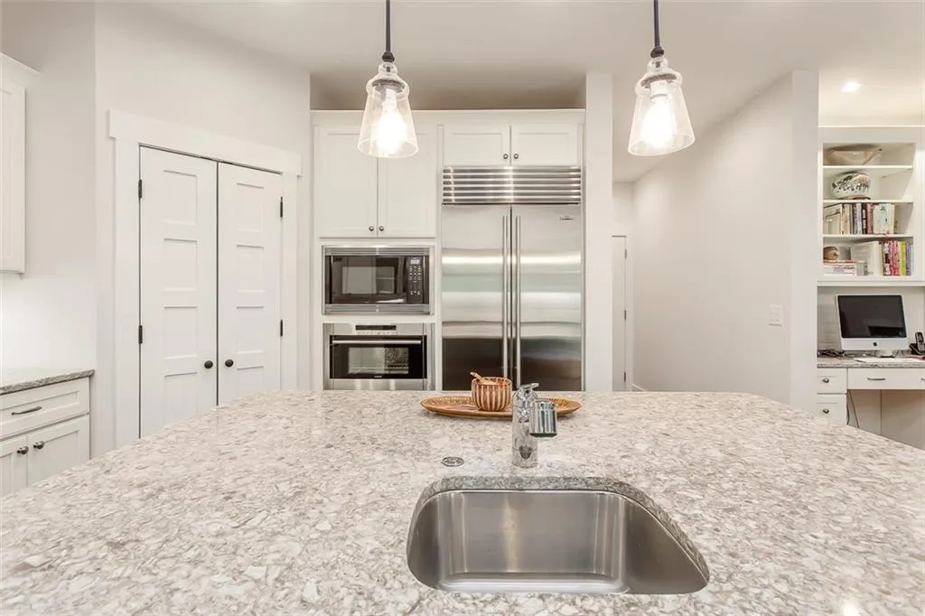 20 Angus Trail, Sandy Springs, Georgia 30328, 5 Bedrooms Bedrooms, ,4 BathroomsBathrooms,Residential,Sold,20 Angus Trail,6732843