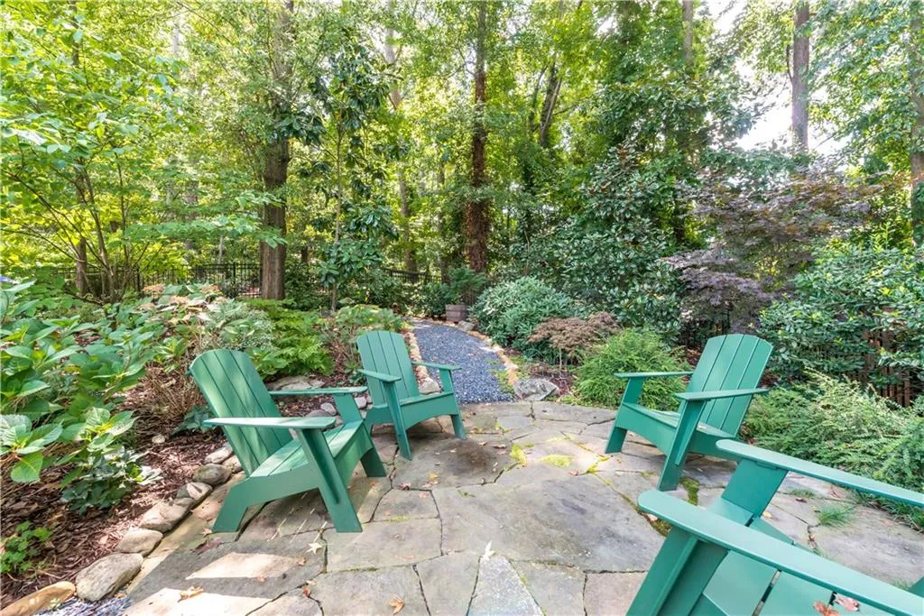 20 Angus Trail, Sandy Springs, Georgia 30328, 5 Bedrooms Bedrooms, ,4 BathroomsBathrooms,Residential,Sold,20 Angus Trail,6732843