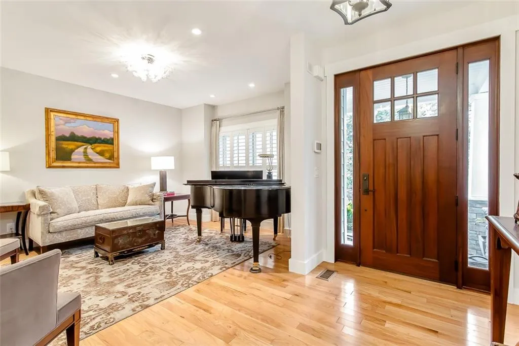 20 Angus Trail, Sandy Springs, Georgia 30328, 5 Bedrooms Bedrooms, ,4 BathroomsBathrooms,Residential,Sold,20 Angus Trail,6732843