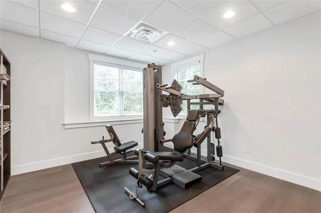 20 Angus Trail, Sandy Springs, Georgia 30328, 5 Bedrooms Bedrooms, ,4 BathroomsBathrooms,Residential,Sold,20 Angus Trail,6732843