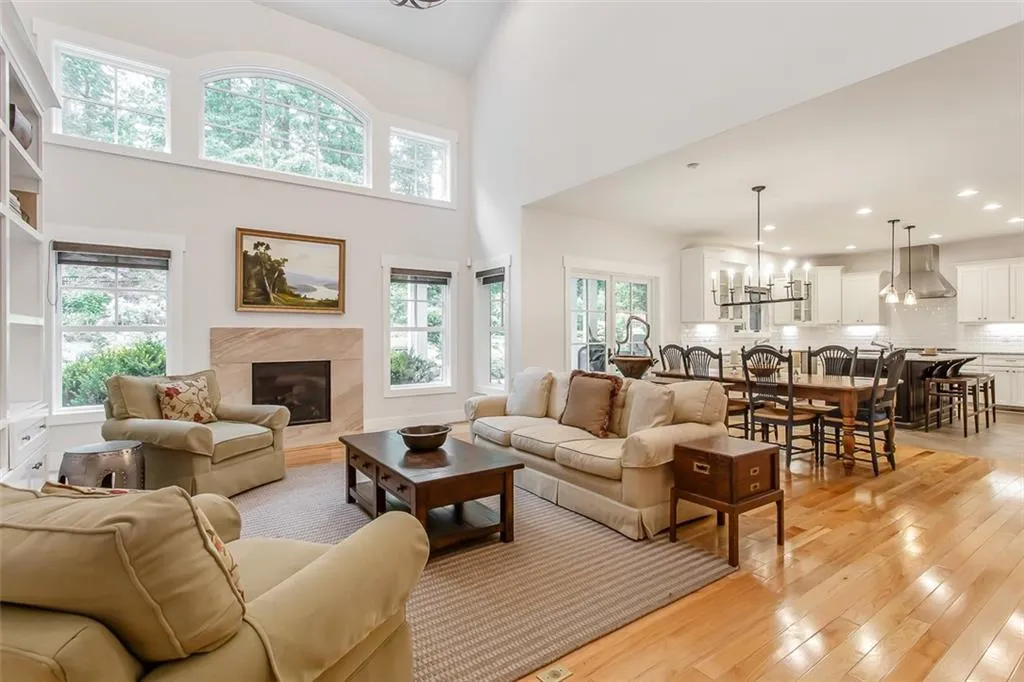 20 Angus Trail, Sandy Springs, Georgia 30328, 5 Bedrooms Bedrooms, ,4 BathroomsBathrooms,Residential,Sold,20 Angus Trail,6732843