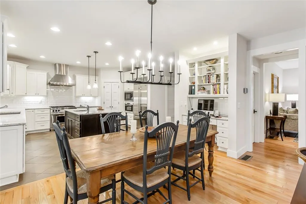 20 Angus Trail, Sandy Springs, Georgia 30328, 5 Bedrooms Bedrooms, ,4 BathroomsBathrooms,Residential,Sold,20 Angus Trail,6732843