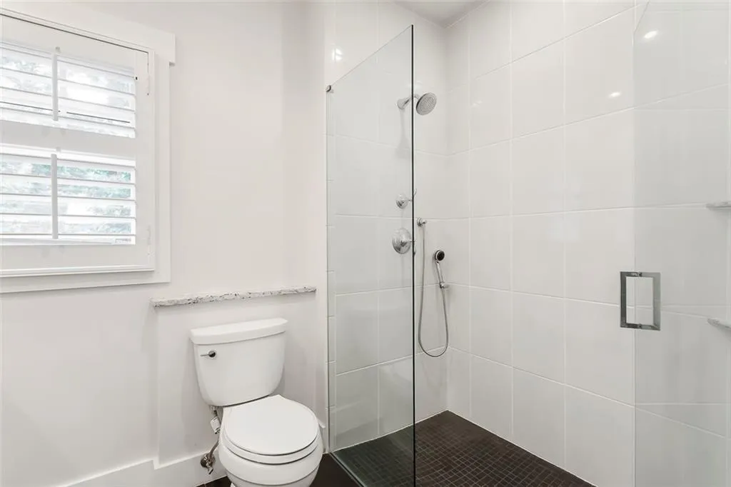 20 Angus Trail, Sandy Springs, Georgia 30328, 5 Bedrooms Bedrooms, ,4 BathroomsBathrooms,Residential,Sold,20 Angus Trail,6732843