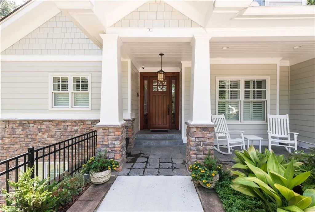 20 Angus Trail, Sandy Springs, Georgia 30328, 5 Bedrooms Bedrooms, ,4 BathroomsBathrooms,Residential,Sold,20 Angus Trail,6732843