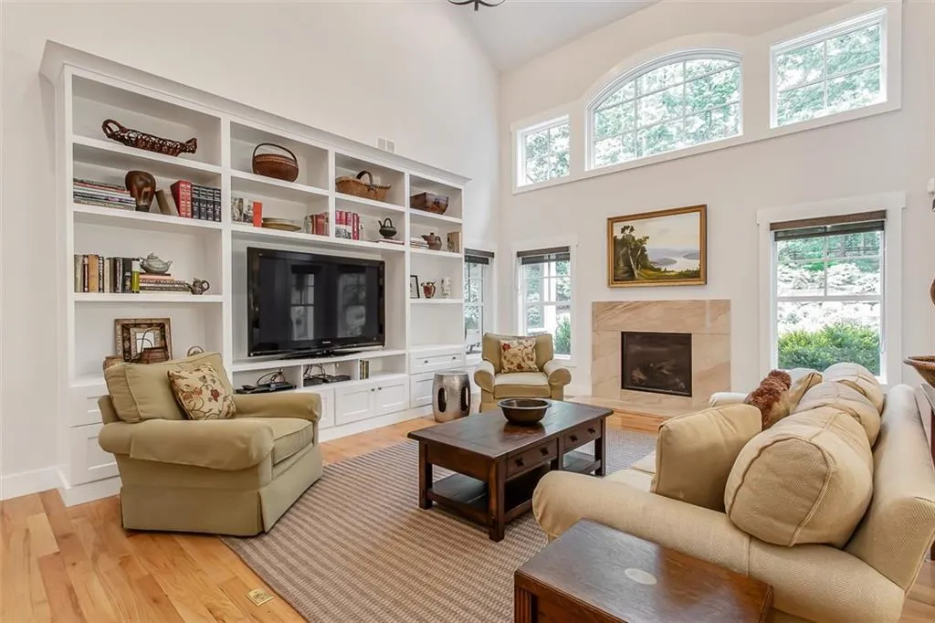 20 Angus Trail, Sandy Springs, Georgia 30328, 5 Bedrooms Bedrooms, ,4 BathroomsBathrooms,Residential,Sold,20 Angus Trail,6732843