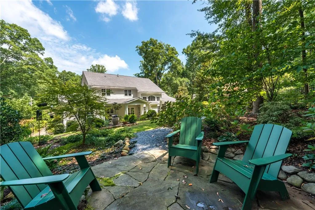 20 Angus Trail, Sandy Springs, Georgia 30328, 5 Bedrooms Bedrooms, ,4 BathroomsBathrooms,Residential,Sold,20 Angus Trail,6732843