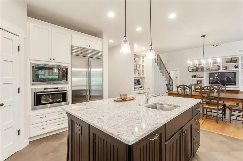 20 Angus Trail, Sandy Springs, Georgia 30328, 5 Bedrooms Bedrooms, ,4 BathroomsBathrooms,Residential,Sold,20 Angus Trail,6732843