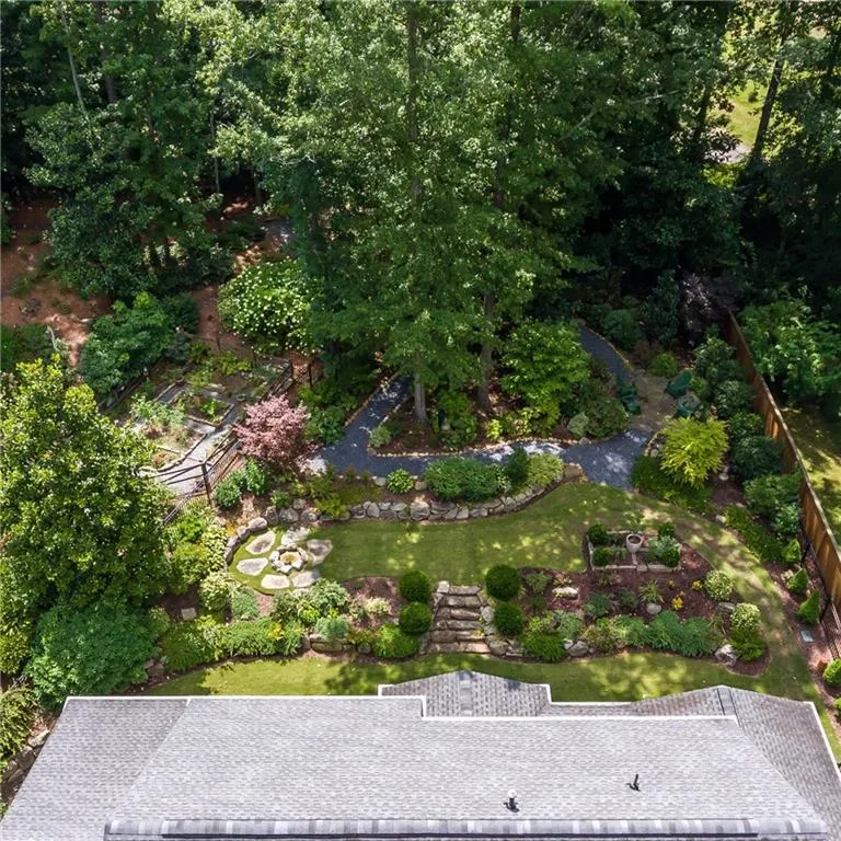 20 Angus Trail, Sandy Springs, Georgia 30328, 5 Bedrooms Bedrooms, ,4 BathroomsBathrooms,Residential,Sold,20 Angus Trail,6732843