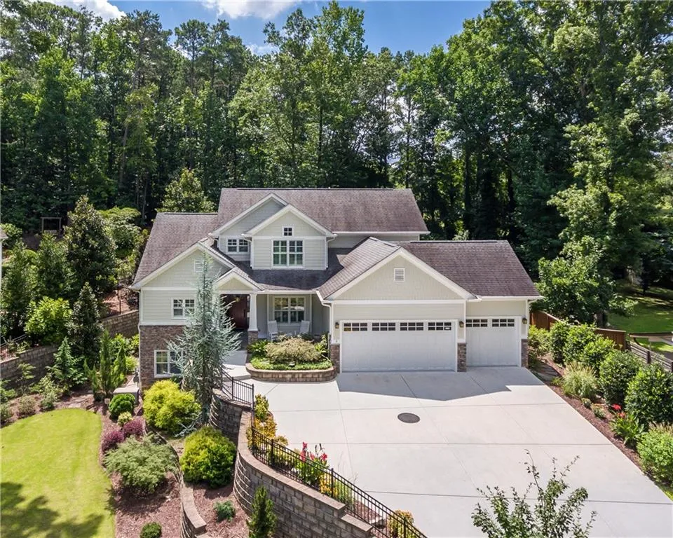 20 Angus Trail, Sandy Springs, Georgia 30328, 5 Bedrooms Bedrooms, ,4 BathroomsBathrooms,Residential,Sold,20 Angus Trail,6732843