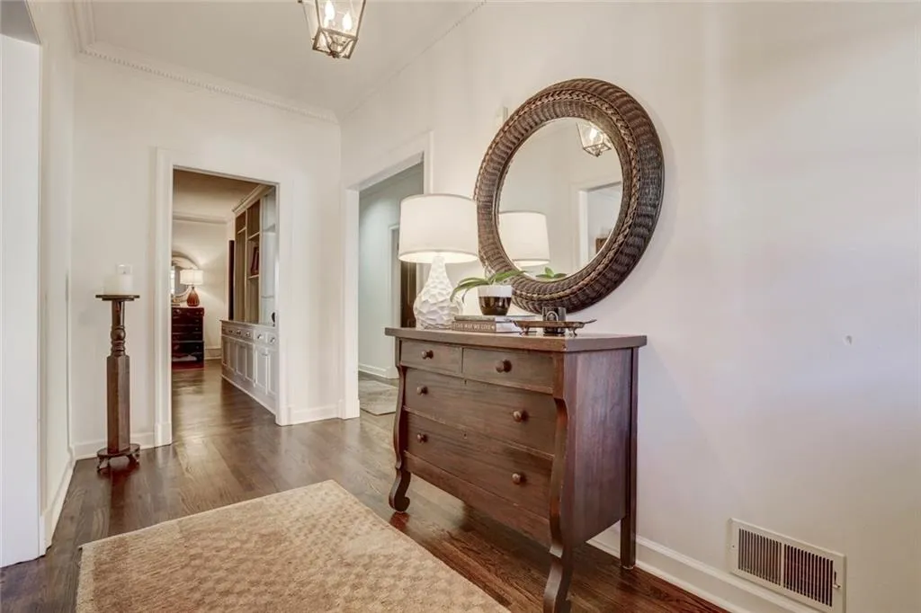 9230 Huntcliff Trace, Sandy Springs, Georgia 30350, 5 Bedrooms Bedrooms, ,5 BathroomsBathrooms,Residential,Sold,9230 Huntcliff Trace,5938506