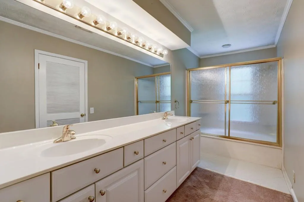 505 Dunwoody Chace, Atlanta, Georgia 30328, 3 Bedrooms Bedrooms, ,3 BathroomsBathrooms,Residential,Sold,505 Dunwoody Chace,6750636