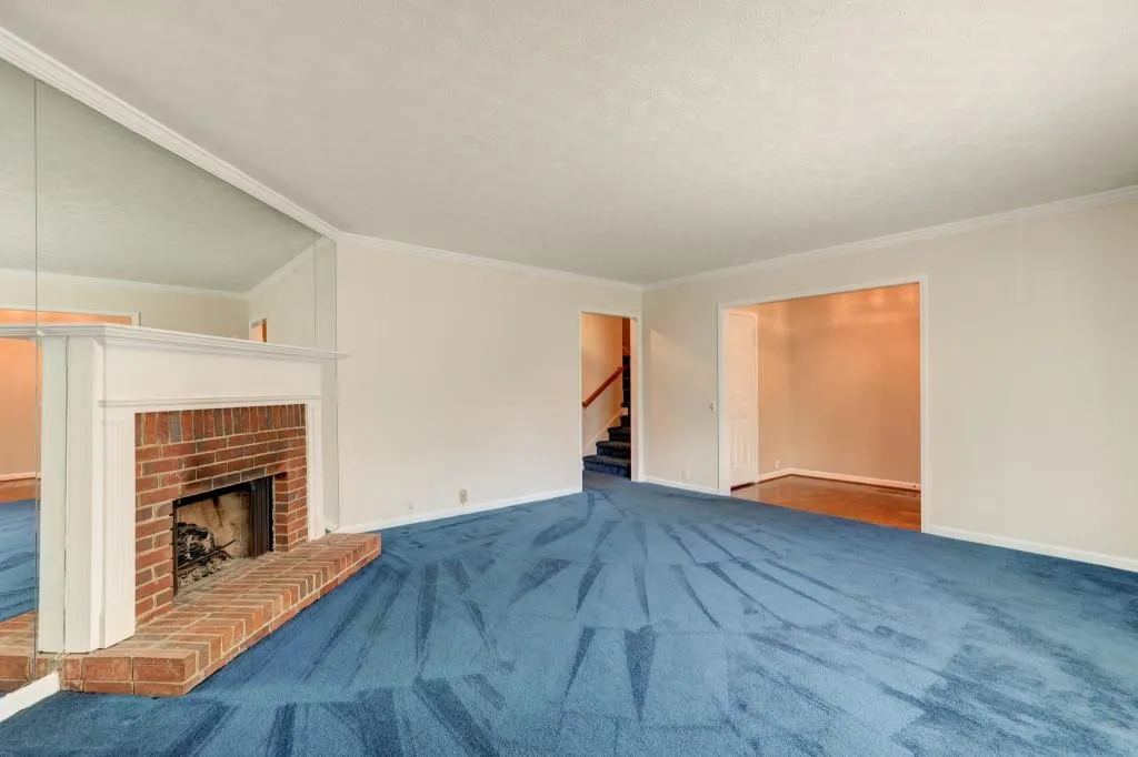 505 Dunwoody Chace, Atlanta, Georgia 30328, 3 Bedrooms Bedrooms, ,3 BathroomsBathrooms,Residential,Sold,505 Dunwoody Chace,6750636