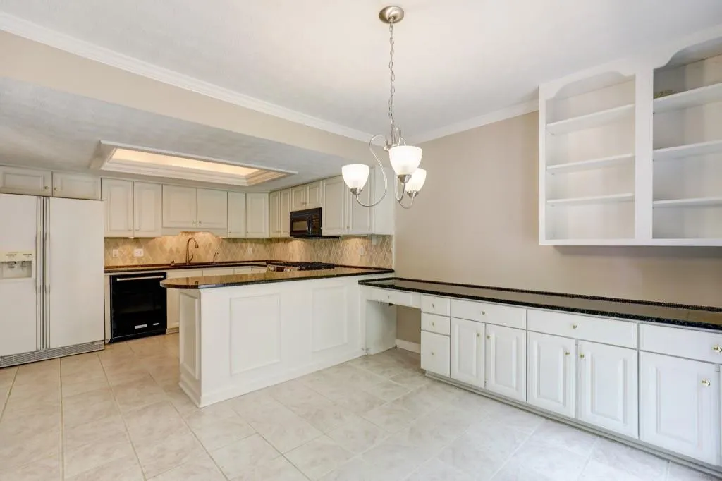 505 Dunwoody Chace, Atlanta, Georgia 30328, 3 Bedrooms Bedrooms, ,3 BathroomsBathrooms,Residential,Sold,505 Dunwoody Chace,6750636