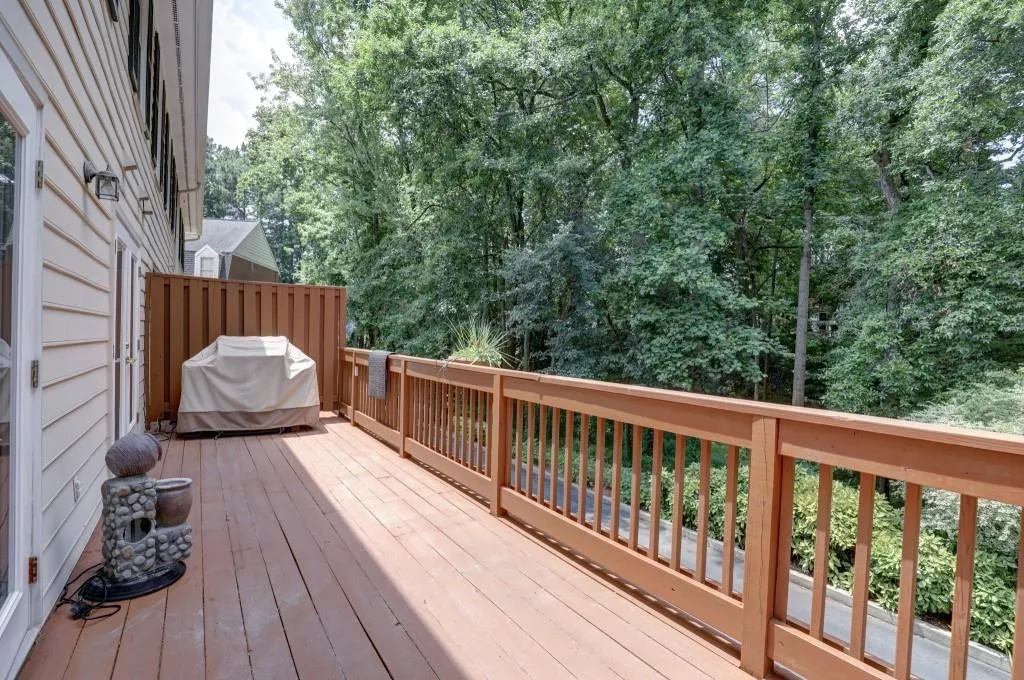 505 Dunwoody Chace, Atlanta, Georgia 30328, 3 Bedrooms Bedrooms, ,3 BathroomsBathrooms,Residential,Sold,505 Dunwoody Chace,6750636