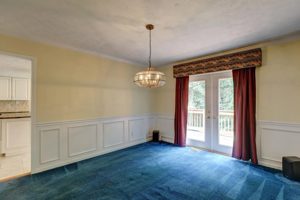 505 Dunwoody Chace, Atlanta, Georgia 30328, 3 Bedrooms Bedrooms, ,3 BathroomsBathrooms,Residential,Sold,505 Dunwoody Chace,6750636