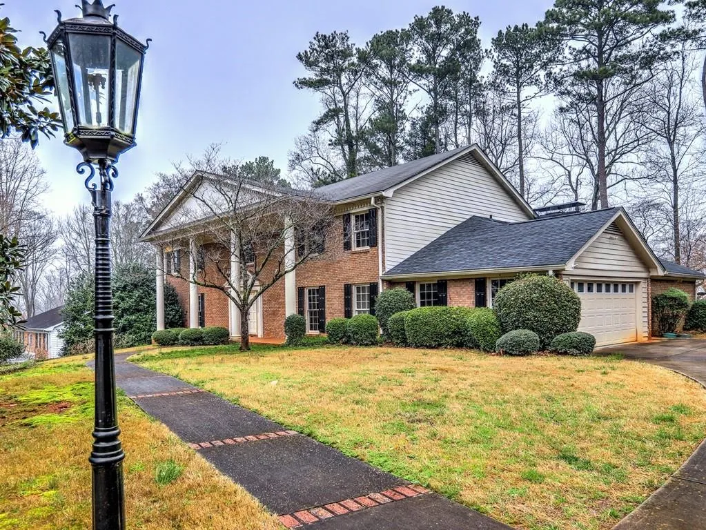 645 River Chase Ridge, Atlanta, Georgia 30328, 5 Bedrooms Bedrooms, ,4 BathroomsBathrooms,Residential,Sold,645 River Chase Ridge,6517298