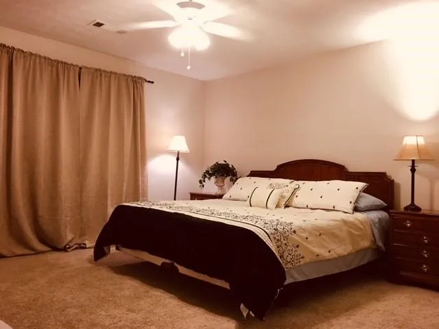 300 Winding River Drive Unit G, Sandy Springs, Georgia 30350, 3 Bedrooms Bedrooms, ,2 BathroomsBathrooms,Residential,Sold,300 Winding River Drive Unit G,7037398