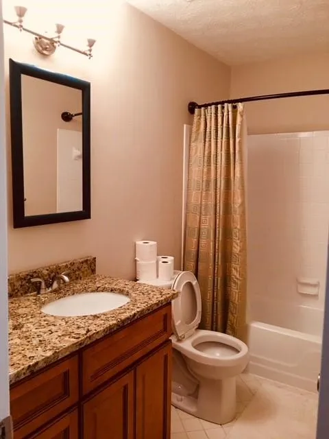 300 Winding River Drive Unit G, Sandy Springs, Georgia 30350, 3 Bedrooms Bedrooms, ,2 BathroomsBathrooms,Residential,Sold,300 Winding River Drive Unit G,7037398