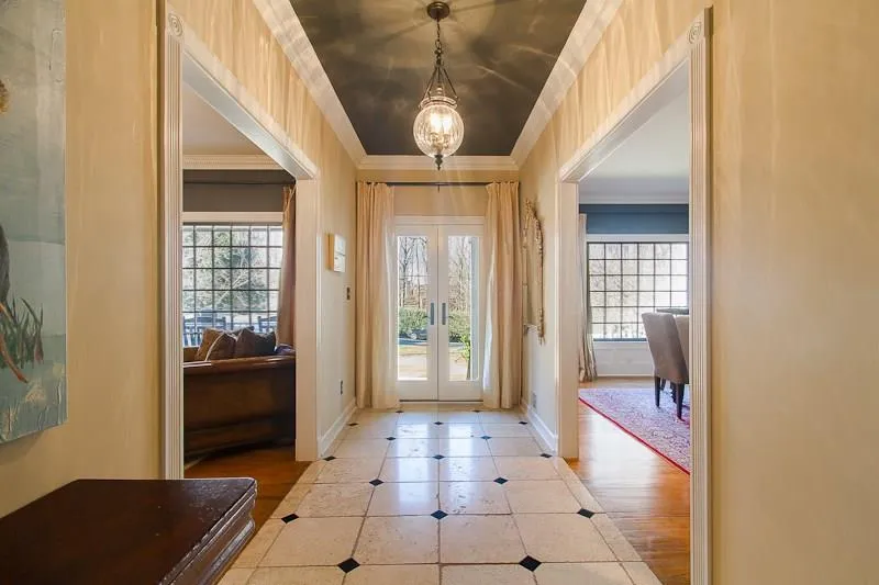 9220 Huntcliff Trace, Atlanta, Georgia 30350, 6 Bedrooms Bedrooms, ,3 BathroomsBathrooms,Residential,Sold,9220 Huntcliff Trace,5633040