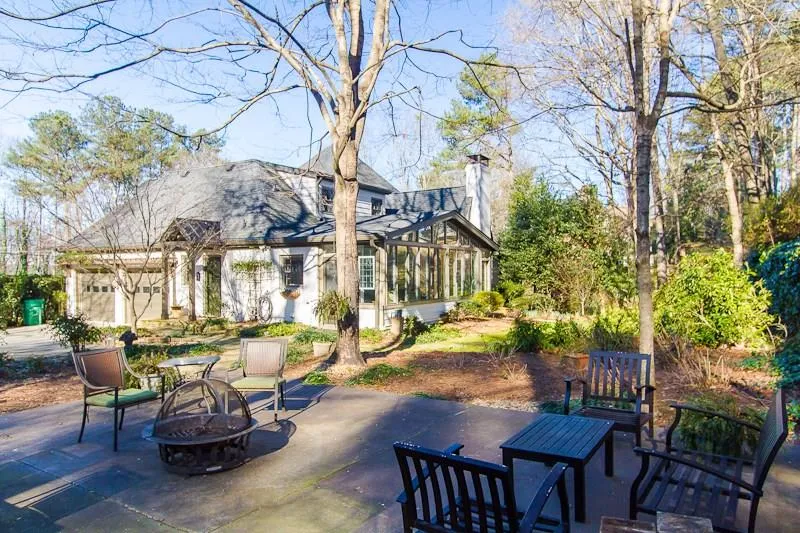 9220 Huntcliff Trace, Atlanta, Georgia 30350, 6 Bedrooms Bedrooms, ,3 BathroomsBathrooms,Residential,Sold,9220 Huntcliff Trace,5633040