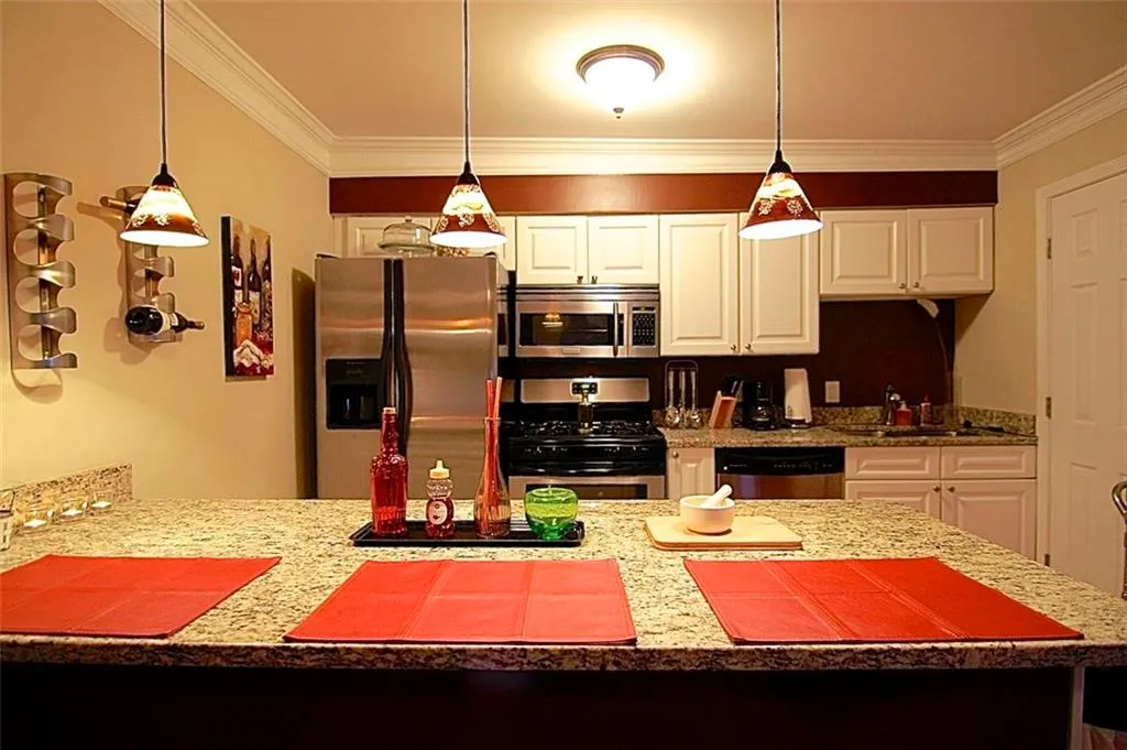 6980 Roswell Road Unit P1, Atlanta, Georgia 30328, 1 Bedroom Bedrooms, ,1 BathroomBathrooms,Residential,Sold,6980 Roswell Road Unit P1,5697236