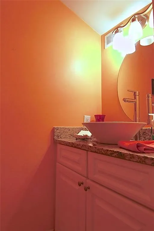 6980 Roswell Road Unit P1, Atlanta, Georgia 30328, 1 Bedroom Bedrooms, ,1 BathroomBathrooms,Residential,Sold,6980 Roswell Road Unit P1,5697236