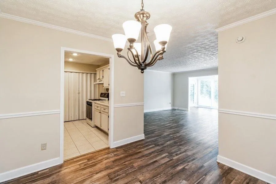 906 Natchez Trace, Atlanta, Georgia 30350, 2 Bedrooms Bedrooms, ,2 BathroomsBathrooms,Residential,Sold,906 Natchez Trace,6911988