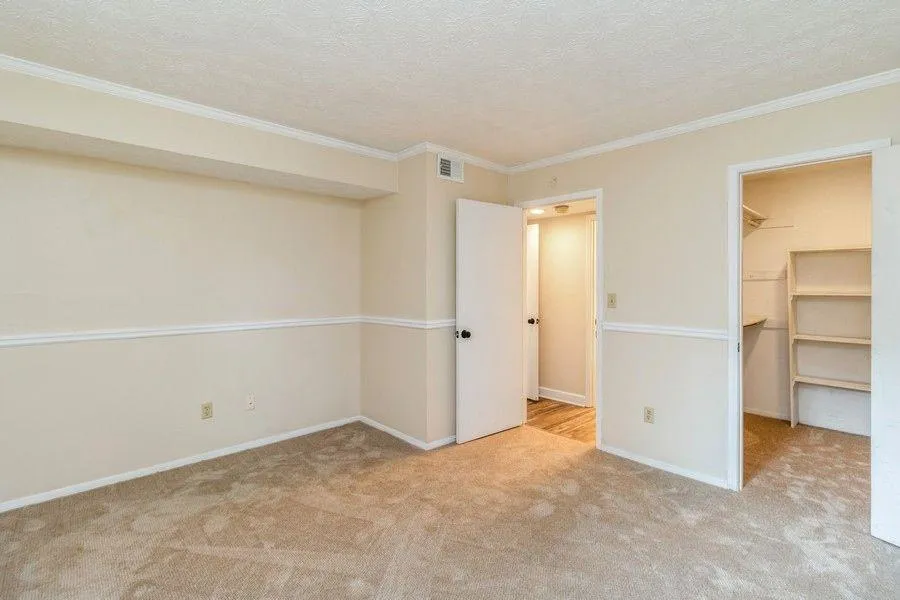 906 Natchez Trace, Atlanta, Georgia 30350, 2 Bedrooms Bedrooms, ,2 BathroomsBathrooms,Residential,Sold,906 Natchez Trace,6911988