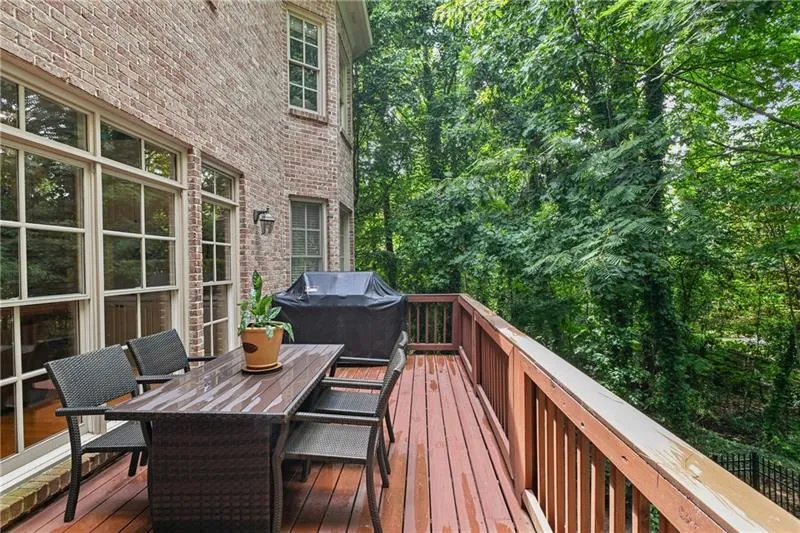 765 Estate Way Ne, Atlanta, Georgia 30319, 6 Bedrooms Bedrooms, ,6 BathroomsBathrooms,Residential,Sold,765 Estate Way Ne,7511893