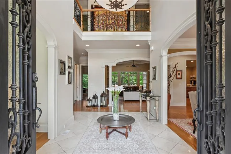 Spacious entry foyer