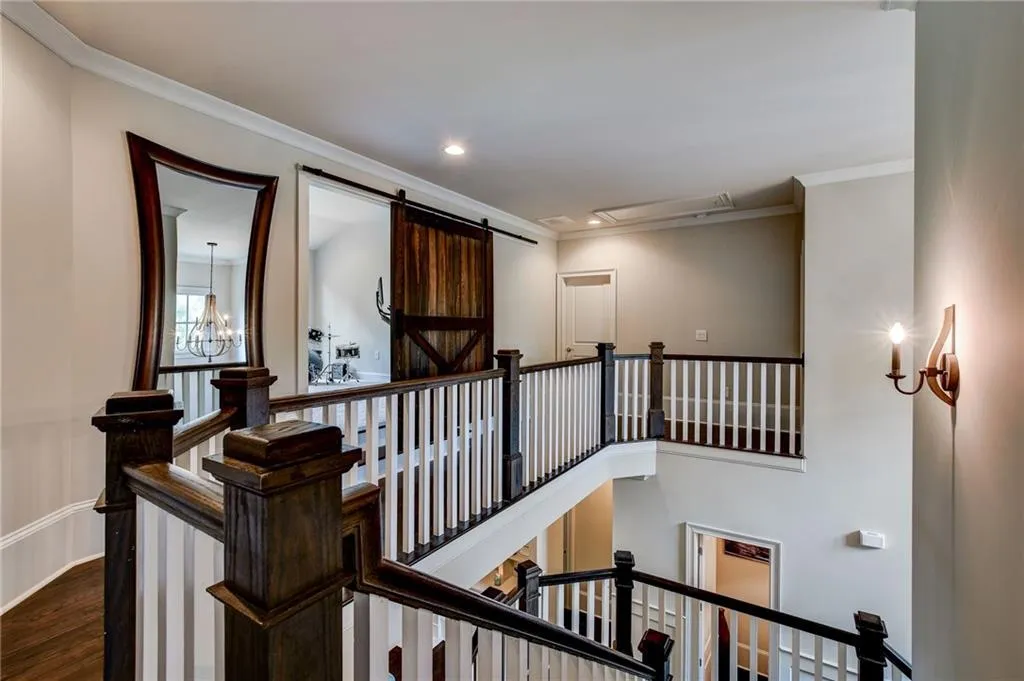 475 Belada Boulevard, Atlanta, Georgia 30342, 5 Bedrooms Bedrooms, ,4 BathroomsBathrooms,Residential,Sold,475 Belada Boulevard,6948173