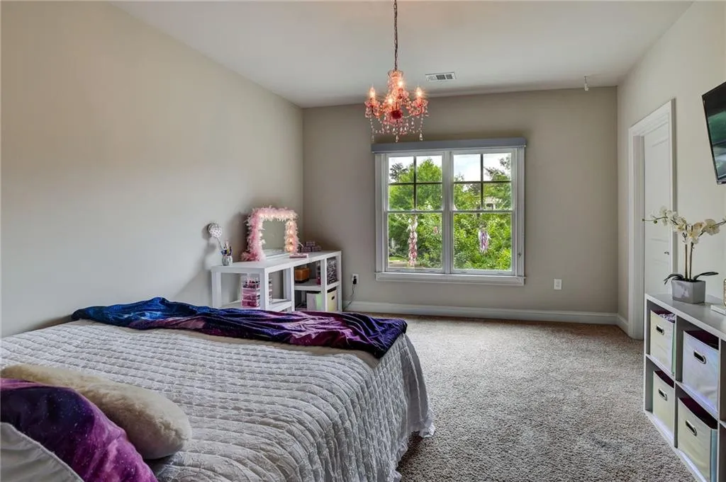 475 Belada Boulevard, Atlanta, Georgia 30342, 5 Bedrooms Bedrooms, ,4 BathroomsBathrooms,Residential,Sold,475 Belada Boulevard,6948173