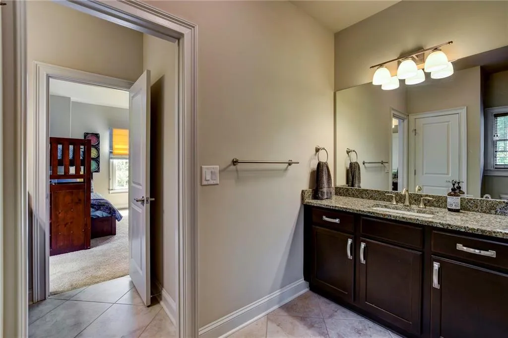 475 Belada Boulevard, Atlanta, Georgia 30342, 5 Bedrooms Bedrooms, ,4 BathroomsBathrooms,Residential,Sold,475 Belada Boulevard,6948173