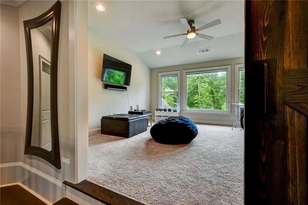 475 Belada Boulevard, Atlanta, Georgia 30342, 5 Bedrooms Bedrooms, ,4 BathroomsBathrooms,Residential,Sold,475 Belada Boulevard,6948173