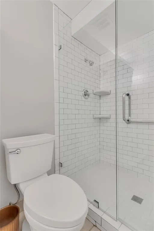 5400 Roswell Road Ne Unit B2, Sandy Springs, Georgia 30342, 1 Bedroom Bedrooms, ,1 BathroomBathrooms,Residential,Sold,5400 Roswell Road Ne Unit B2,7058297