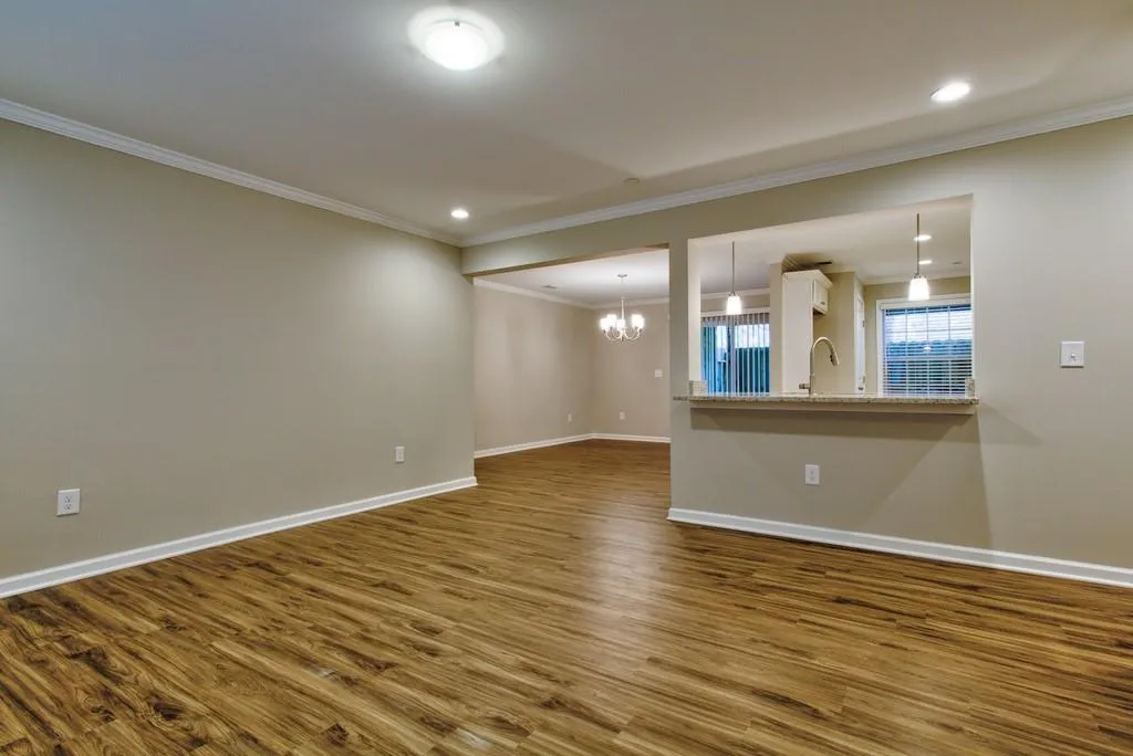 305 Winding River Drive Unit F, Sandy Springs, Georgia 30350, 3 Bedrooms Bedrooms, ,2 BathroomsBathrooms,Residential,Sold,305 Winding River Drive Unit F,6824827