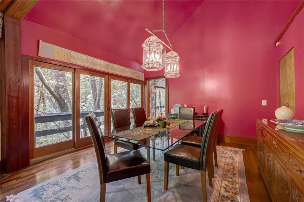 4787 Riverview Road, Atlanta, Georgia 30327, 2 Bedrooms Bedrooms, ,2 BathroomsBathrooms,Residential,Sold,4787 Riverview Road,7244621