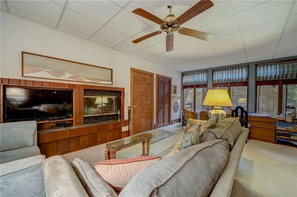 4787 Riverview Road, Atlanta, Georgia 30327, 2 Bedrooms Bedrooms, ,2 BathroomsBathrooms,Residential,Sold,4787 Riverview Road,7244621