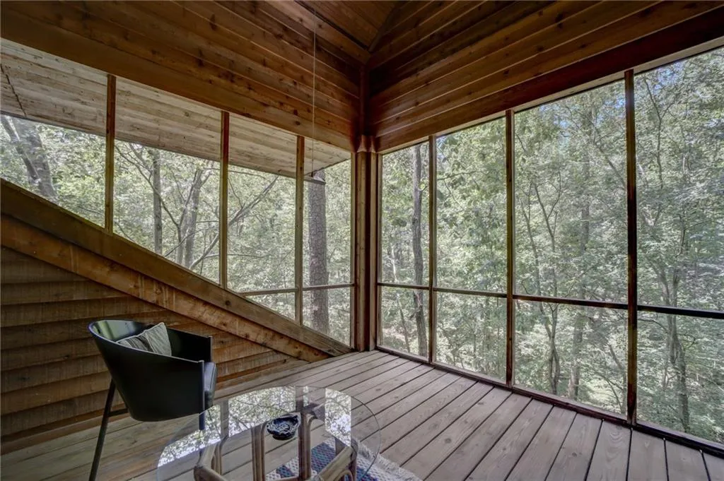 4787 Riverview Road, Atlanta, Georgia 30327, 2 Bedrooms Bedrooms, ,2 BathroomsBathrooms,Residential,Sold,4787 Riverview Road,7244621