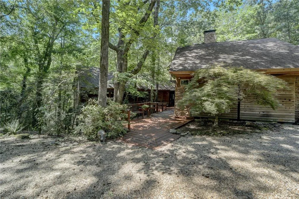 4787 Riverview Road, Atlanta, Georgia 30327, 2 Bedrooms Bedrooms, ,2 BathroomsBathrooms,Residential,Sold,4787 Riverview Road,7244621
