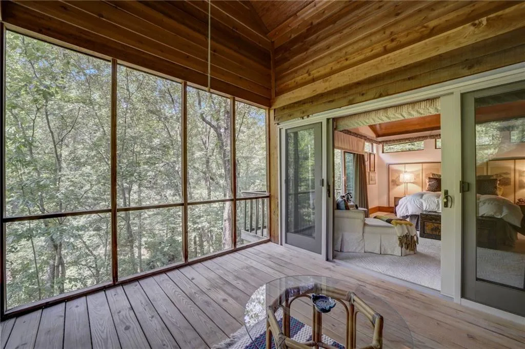 4787 Riverview Road, Atlanta, Georgia 30327, 2 Bedrooms Bedrooms, ,2 BathroomsBathrooms,Residential,Sold,4787 Riverview Road,7244621