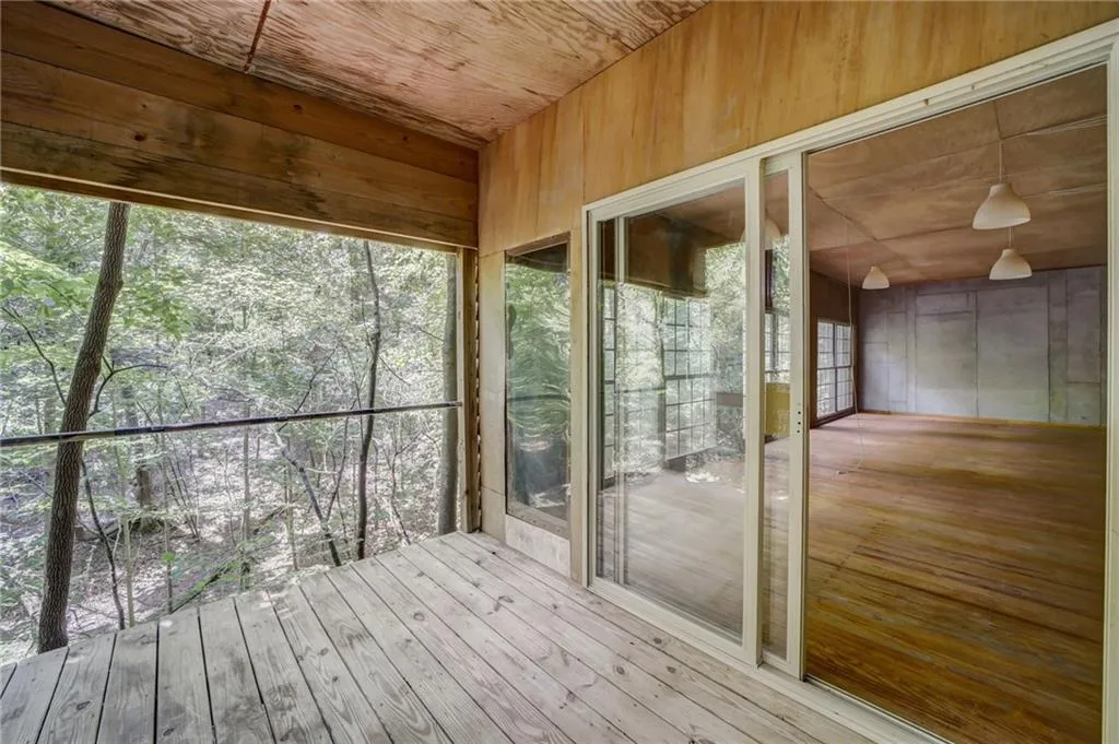 4787 Riverview Road, Atlanta, Georgia 30327, 2 Bedrooms Bedrooms, ,2 BathroomsBathrooms,Residential,Sold,4787 Riverview Road,7244621