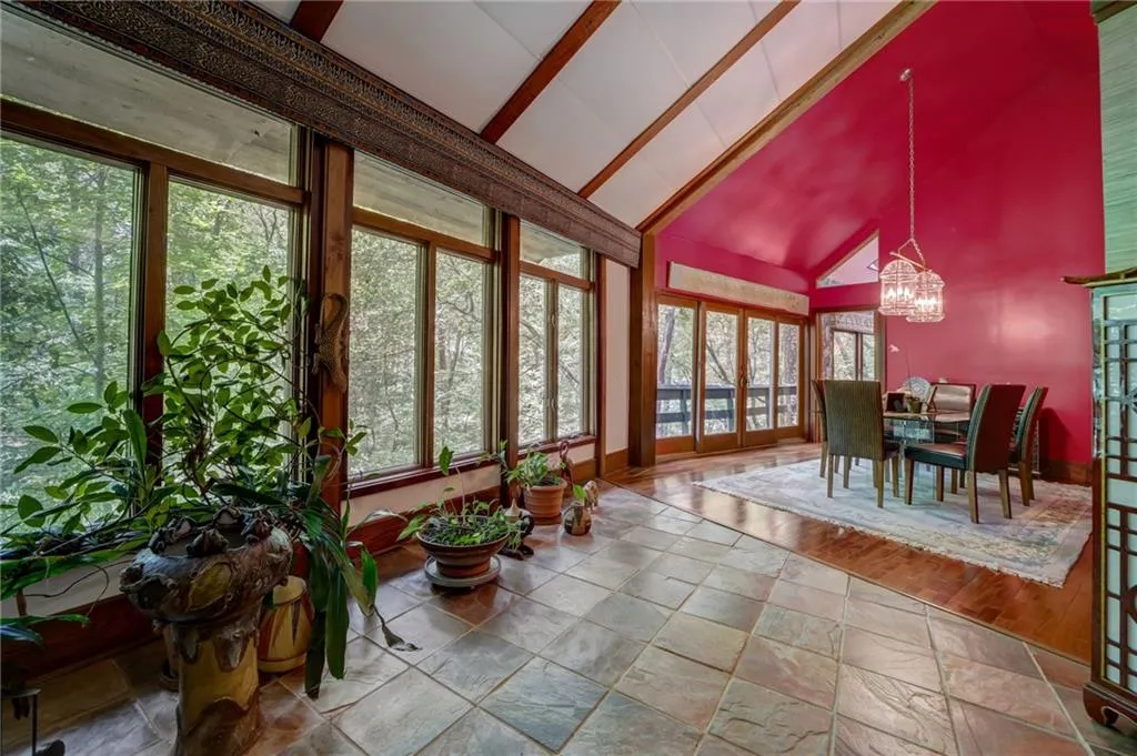 4787 Riverview Road, Atlanta, Georgia 30327, 2 Bedrooms Bedrooms, ,2 BathroomsBathrooms,Residential,Sold,4787 Riverview Road,7244621
